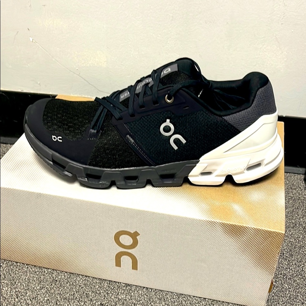 On Running Men's Cloudflyer 4 Black and White Running Shoes